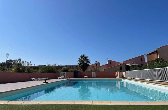 Studio 4 people Agosta, swimming pool, beach and shops on foot, 5 min Porticcio