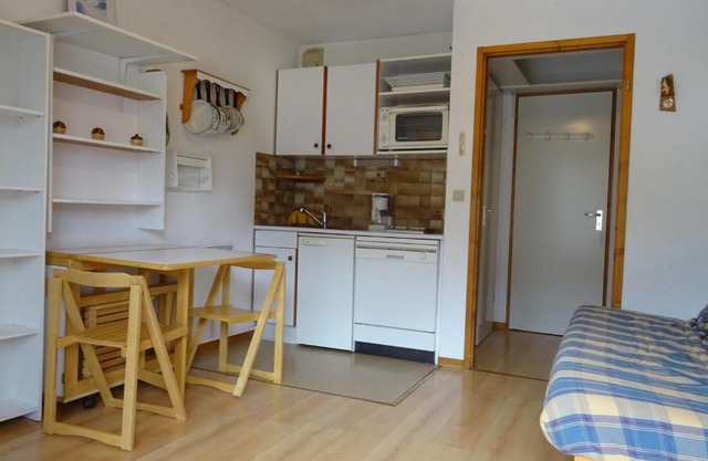 Studio 4 pers avec balcon à Bourg Saint Maurice, proche centre et commerces - animaux acceptés - FR-1-411-110