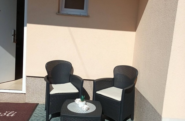 Studio Apartman Kostrena udaljen od prekrasnih plaža 10min