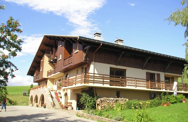 Studio Apartment '5 - L'Épilobe' with Mountain View, Shared Garden and Wi-Fi