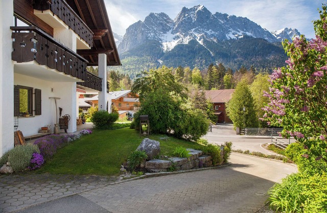 Studio Apartment 'Aschaubichl - Wohnung Narzisse' with Mountain View and Wi-Fi