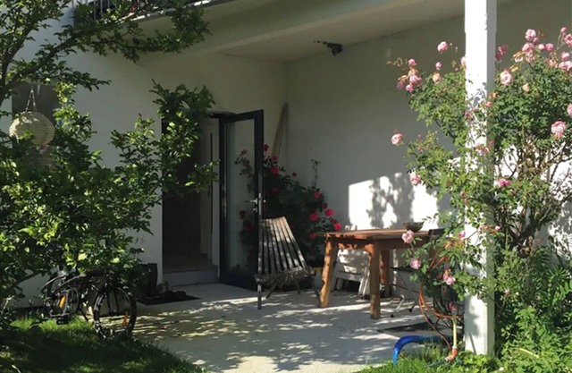 Studio Apartment 'Gartenstudio Peony' with Mountain View, Private Terrace and Wi-Fi