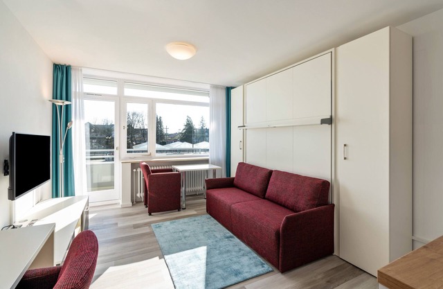 Studio Apartment "Huber Living Basic 210" with Balcony & Wi-Fi
