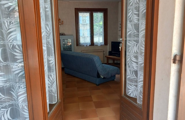 Studio Apartment 'Maupas' with Shared Terrace and Wi-Fi