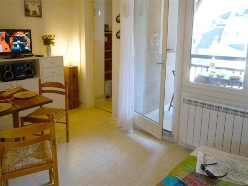 Studio Calme avec Balcon Plein Sud, Parking Privé, Proche Thermes et Centre-ville - FR-1-313-149