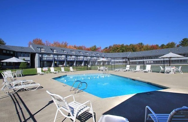 Studio Condo w/Kitchen & Patio