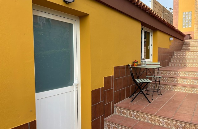 STUDIO DE MAMOU, located in a village near Adeje. Private studio.