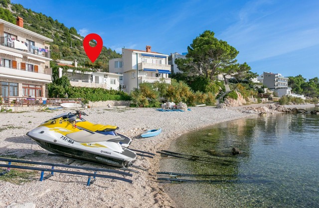 Studio flat near beach Drašnice, Makarska (AS-14129-b)