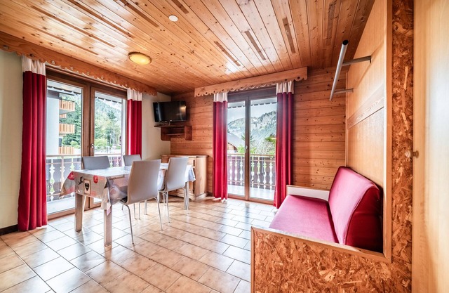 Studio 'La Sifflotte - 4 Pers' with Mountain View, Balcony and Wi-Fi