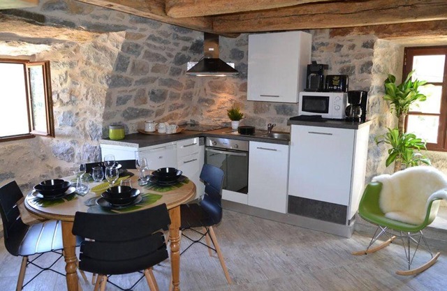 Studio 'Loft Cocoon' with Mountain View, Wi-Fi, and Air Conditioning