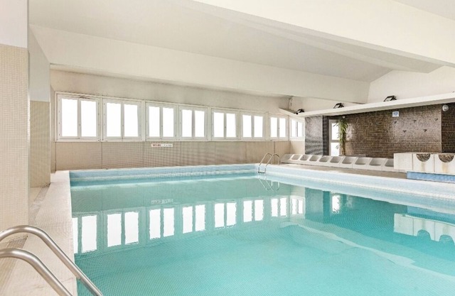 Studio Lumineux Avec Piscine
