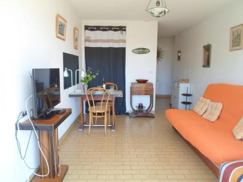 Studio lumineux proche du centre ville de Balaruc-les-Bains, à 10 min des Thermes, avec terrasse - FR-1-503-60