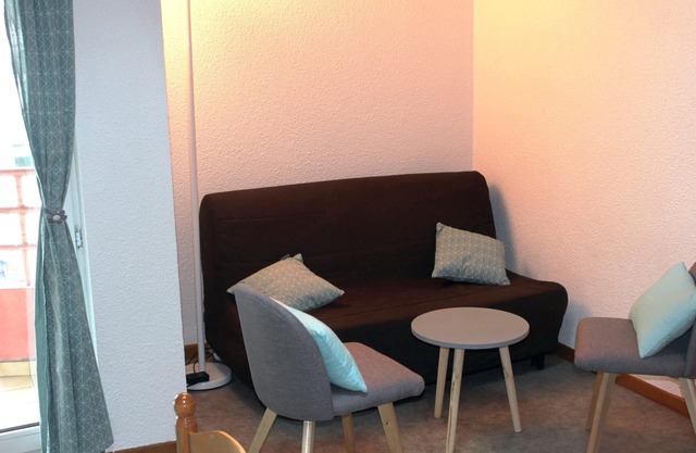 Studio mezzanine 2 to 4 people Ax les Thermes center with balcony