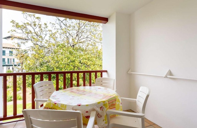 Studio moderne avec piscine et parking, proche corniche basque - FR-1-2-303