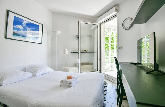 Studio plages du Prado avec balcon et parking