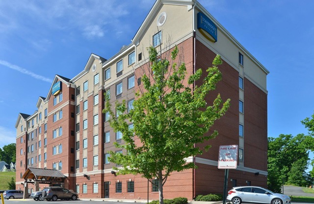 Studio Suite in Stafford! Shared Indoor Pool + BBQ Area
