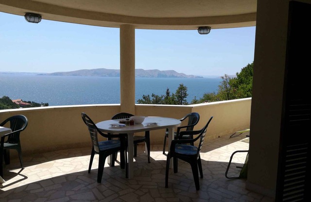 Studio with internet and balcony with sea view