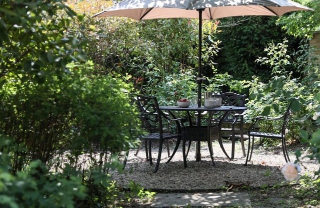 Stunning 2 bed 2 ensuite cottage - excellent local pub