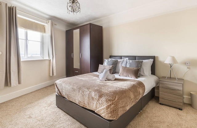 Stunning 2-Bed Apartment in Grays