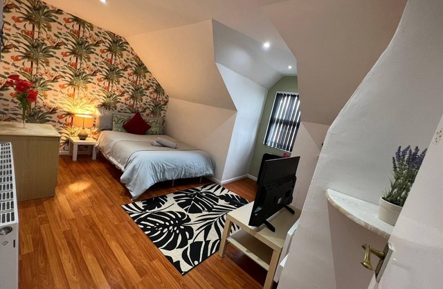 Stunning 2 bedroom apartment near Leeds City Centre