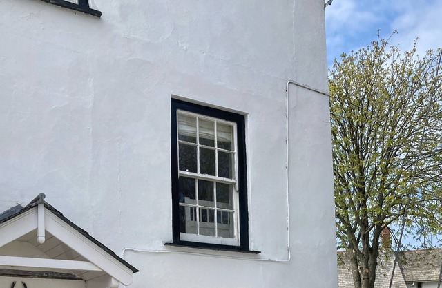 Stunning 200 year old cottage in lovely village location