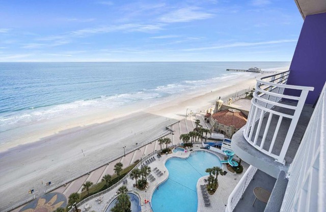 Stunning 2BR Oceanfront Beach Villa - 3 Balconies