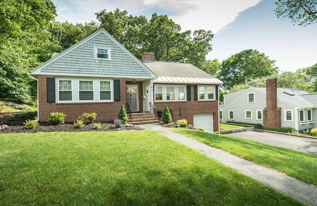 Stunning 4 Bedroom,2.5 Baths abuts Phillips Academy, walk to Town and Train