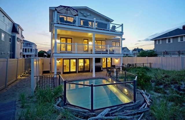 Stunning 4 bedroom 4.5 bath house right on the sand at Seabrook Beach