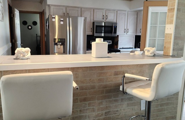 Stunning 4-bedroom all ensuite with a beautiful backyard. Plenty of free parking