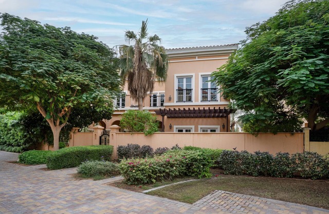 Stunning 5BR Villa in Hacienda - The Villa