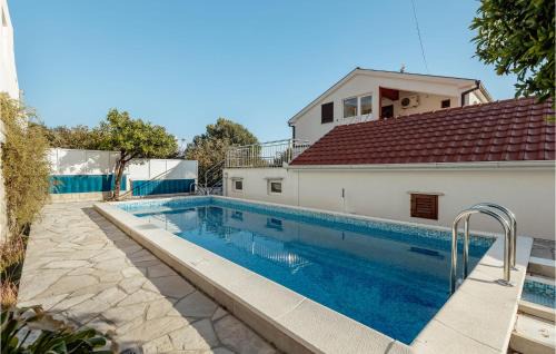 Stunning Apartment In Herceg Novi