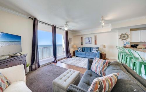 Stunning Beach front condo