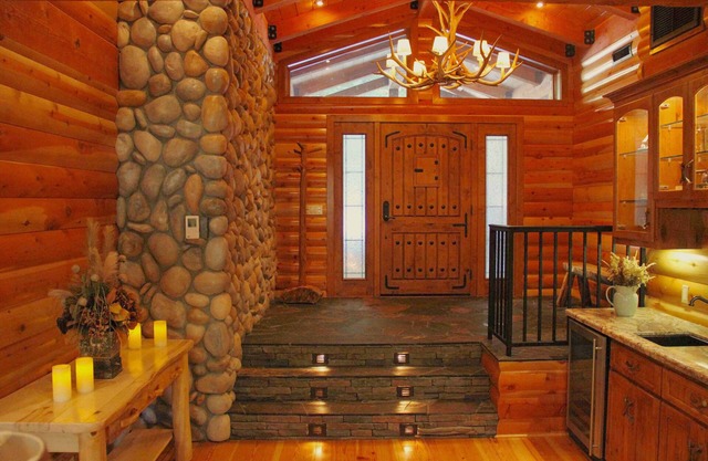 Stunning cabin in a 400 acre gated wooded park close to Pinecrest & Dodge Ridge