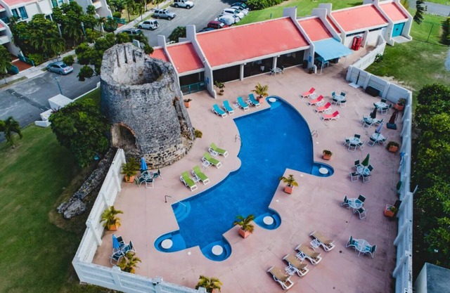 Stunning Caribbean Sea views!