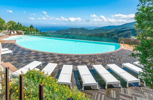 Stunning Home In Magliolo
