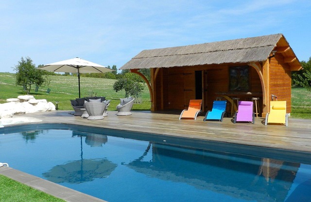 Stunning private villa for 8 guests with WIFI, private pool, TV, terrace and pets allowed