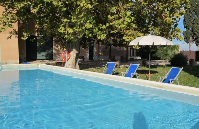 Stunning private villa for 33 guests with WIFI, private pool, TV, patio and pets allowed