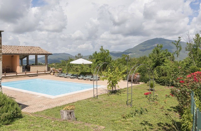 Stunning private villa for 6 people with WIFI, private pool, TV, terrace and pets allowed