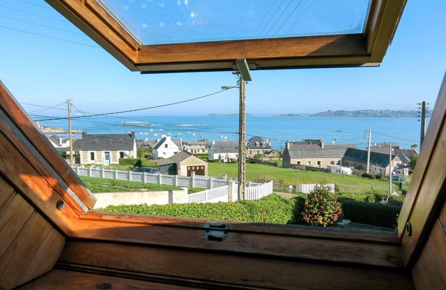 Stunning private villa for 4 guests with terrace
