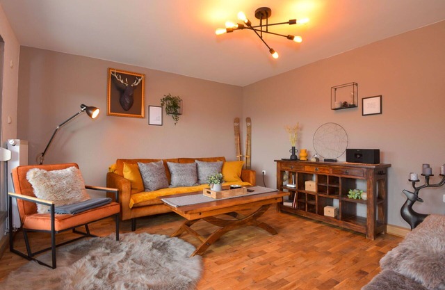 Stunning private villa for 4 people with WIFI, TV, terrace and pets allowed
