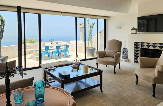 Stunning Rabieh Penthouse.Seaview, pool, 24/7power
