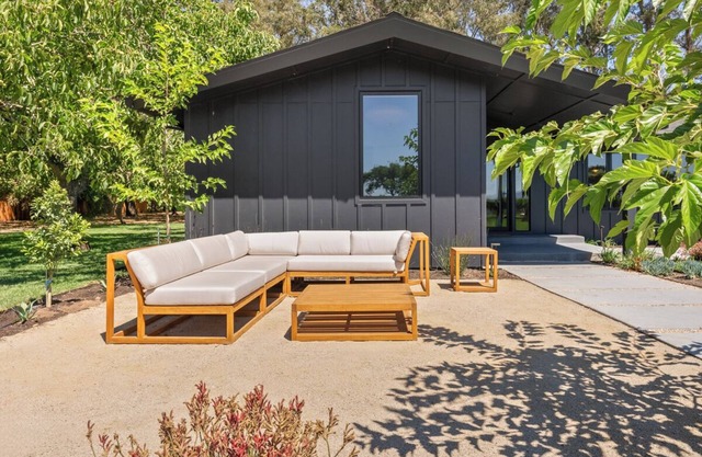 Stunning Renovated Mid-Century Modern Home on 2.5 Acres in Napa Valley
