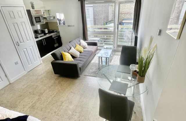 Stunning Studio Apartment in Cambridge