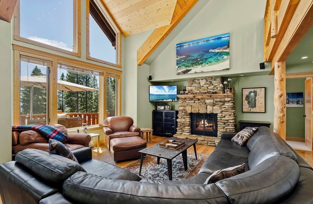 Stunning Tahoe Views| Private Hot Tub | Game Room | Large Deck | 2 Minutes to Sandy Beach