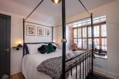 Stunning- The Nautilus Bungalow Cowes IOW