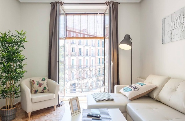 Stunning Urban Apt. Historic District - Sol