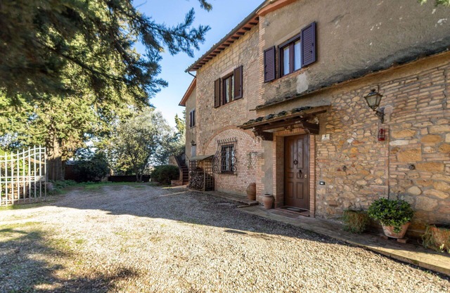 Stunning villa for 6 guests with WIFI, A/C, TV, pets allowed and panoramic view