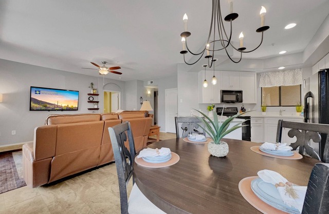 Stunning Waterview Condo in the heart of Chandler, Az! 30 Night Min.