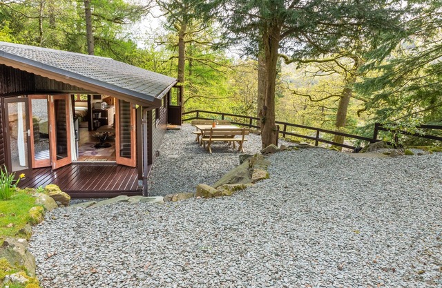 Styhead Tarn Lodge - 3-Bedroom lodge on a private estate near Ambleside with leisure complex
