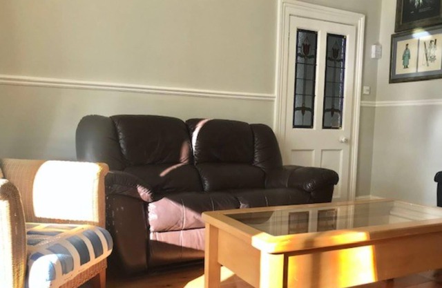 Stylish 2 Bedroom Cottage Near Botanical Gardens